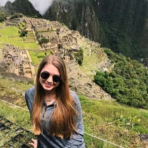 Meet your Posher, Amy